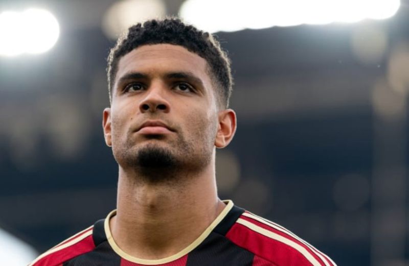 Anh sở hữu tư duy chiến thuật sắc bén cùng khả năng đọc tình huống xuất sắc trong từng pha bóng