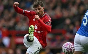 Mason Mount đang chứng minh anh là cầu thủ đa năng bậc nhất tại Man United