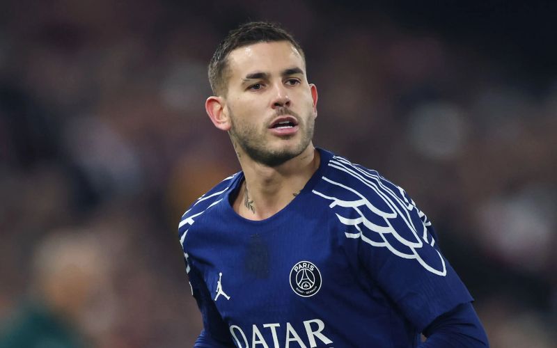 Lucas Hernandez trở thành tấm gương cho các cầu thủ trẻ.